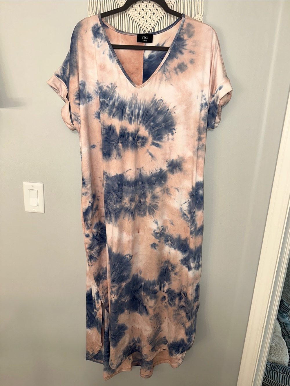 Vici Blush Pink and Navy Tie-Dye V-Neck Maxi Dress